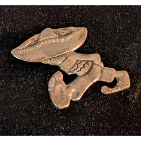 Vintage Mexican Sterling Silver Sombrero Man Brooch Unique Walking Figure Pin - Picture 8 of 13